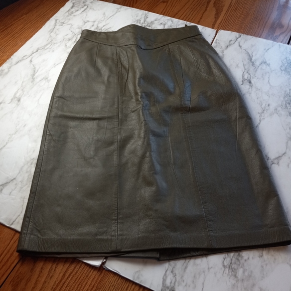 Dark Forest Vintage Skirt-Waist 24 to 30